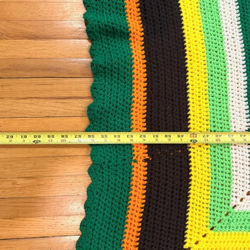Handmade Crochet Blanket Throw OS Rectangle Colorblock Scalloped Green EUC